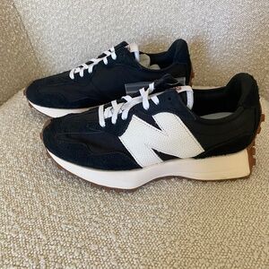 Women's New Balance 327 Sneakers Black White Size 7.5